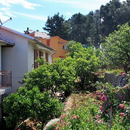 Jelsa 8798a Jelsa (Hvar)